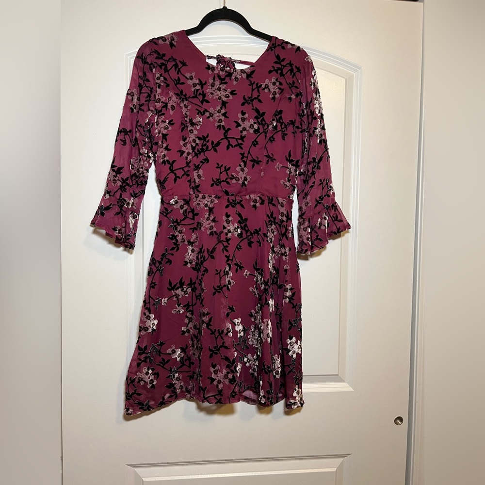 Collective Concepts Small Dress Maroon Floral Half Sleeve